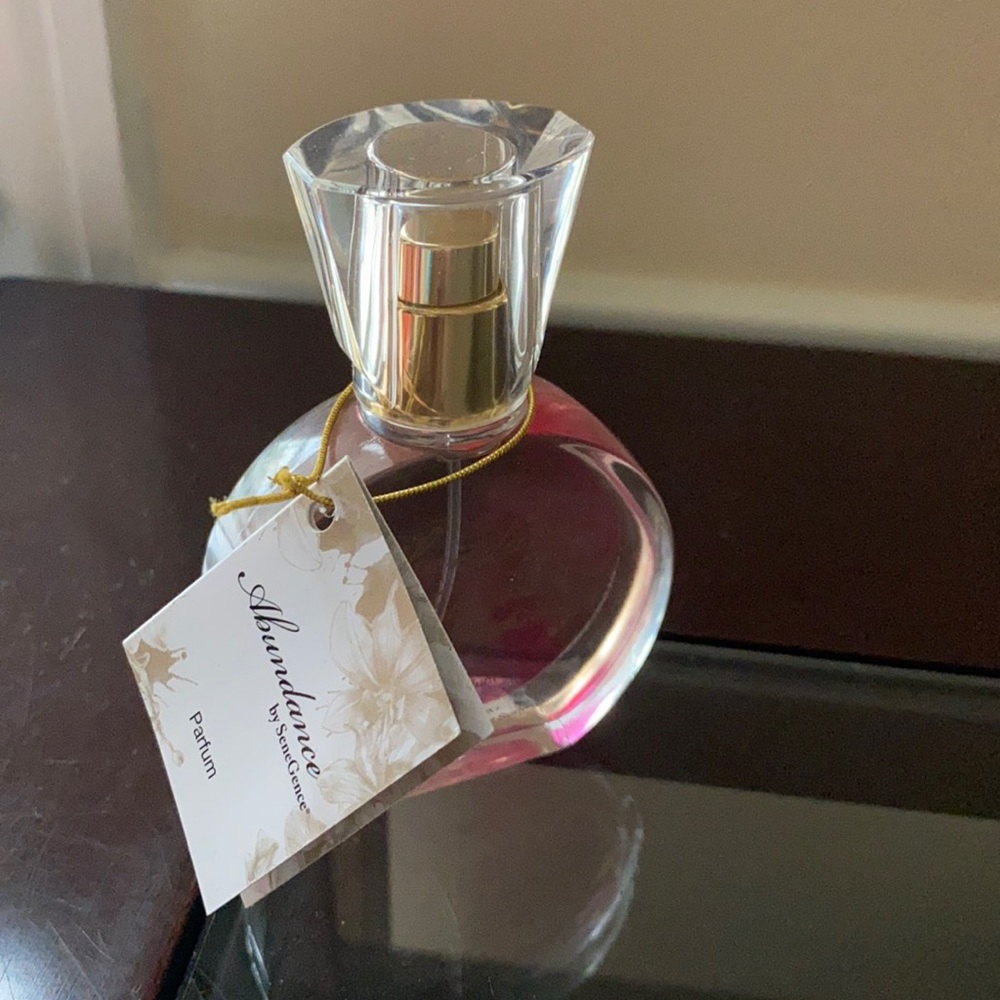 SALE!!! SeneGence Abundance Bloom perfume